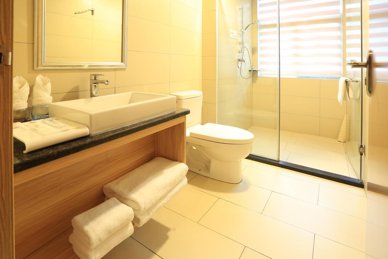 Oyo8001 Tiandi Hotel Shenzhen Dış mekan fotoğraf